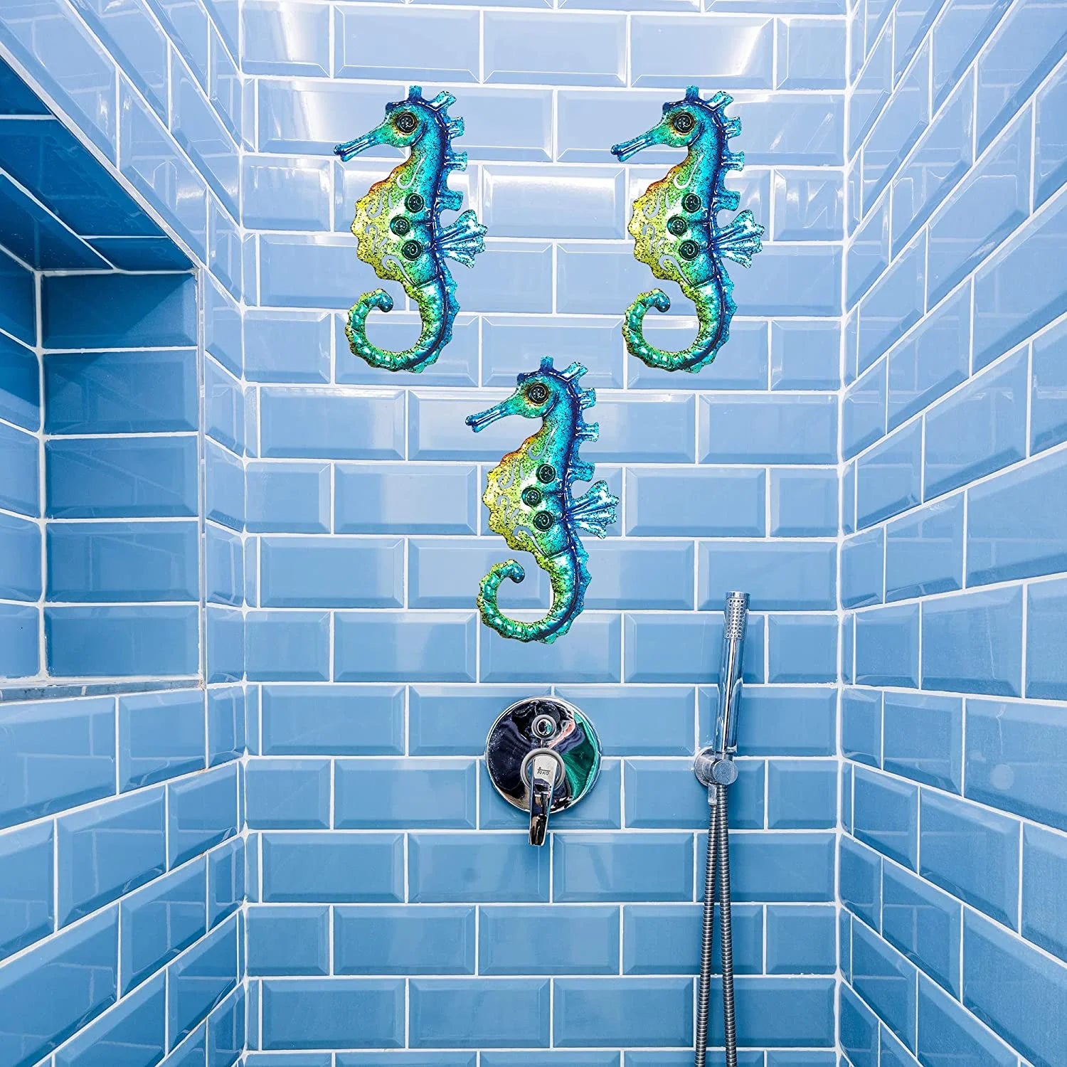 Seahorse Wall Art Decor, Metal Coastal Ocean Decor Beach Themed Decoration for Bathroom Bedroom Fence Home Indoor Outdoor, Nautical Tropical Decor, Set of 3, 10 Inch